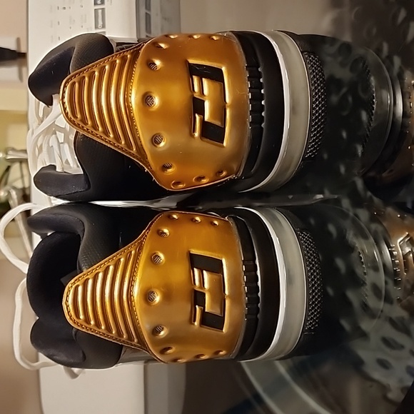 Jordan Bug Fund Premium 13 - Picture 2 of 3